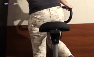 Doing her exercises while shitting in pants