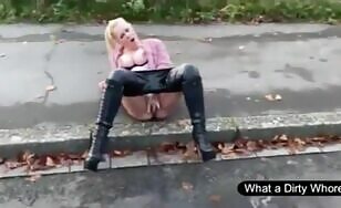 Hot blonde girl spread legs for pooping outdoor 