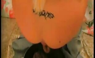 Amazing lady shitting in the bowl 