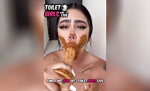 Beautiful scat queen sucking dirty dildo 
