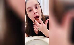 Shit lipstick