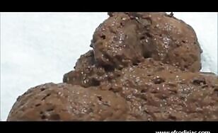 Incredible ladies poop - 40:35