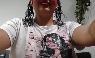 Latina babe shits in diaper and panties - 19:40