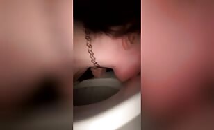 Woman shits in public - 01:00