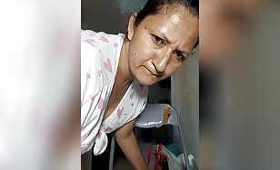 Latina Shits in Her Pants - 20:09