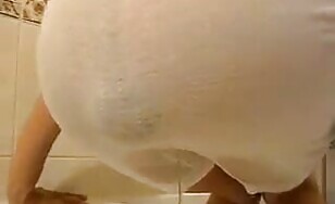 Lady wears white shorts on the balcony - 20:23