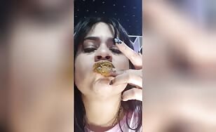 Adorable Babe Loves Shit - 02:06