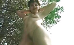 Amateur Babe Takes a Nice Dirty Dump - 06:43