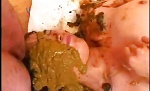 Asian Lady Takes a Nasty Dump - 01:26
