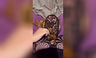 Lady Drops a Nasty Load - 03:26