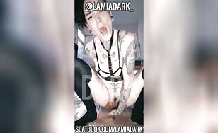 Curvy Babe Takes a Nasty Shit - 00:14