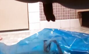 Lady Wraps a Shitty Gift - 01:18