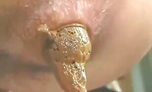 Woman Shits in a Dirty Scene - 00:36
