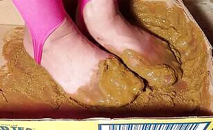 Woman Steps in Dog Shit - 05:41