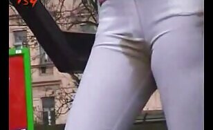 Sexy Lady Drops a Nasty Load of Shit HD - 02:42