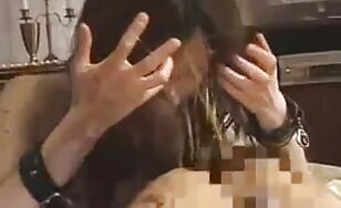 Two Japanese Lesbians Share a Dirty Poop - 20:28