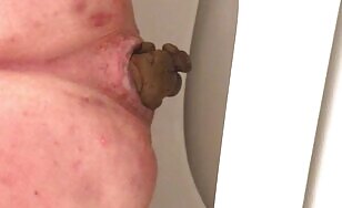 Wife Drops a Nice Soft Turd - 00:12