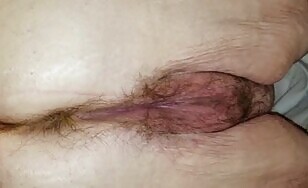 Babe Poops with Pants Down - 00:37