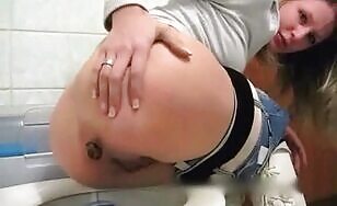 Blonde Lady Poops in Toilet - 03:57