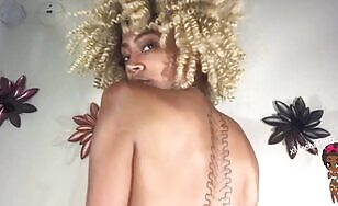 Curly Ebony Babe Drops a Nasty Load - 06:28